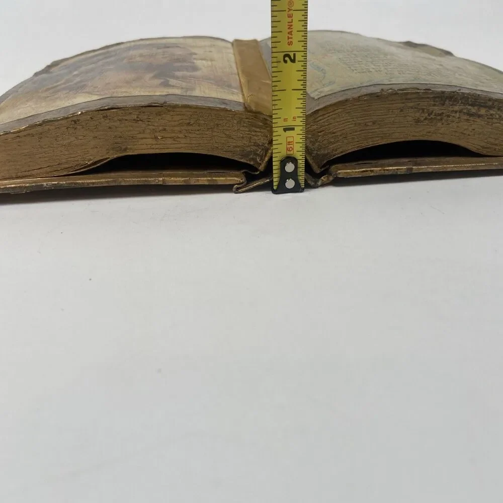 Vintage Florentine Jesus St. Francis of Assisi Quote Faux Book Gilt Gold Decor